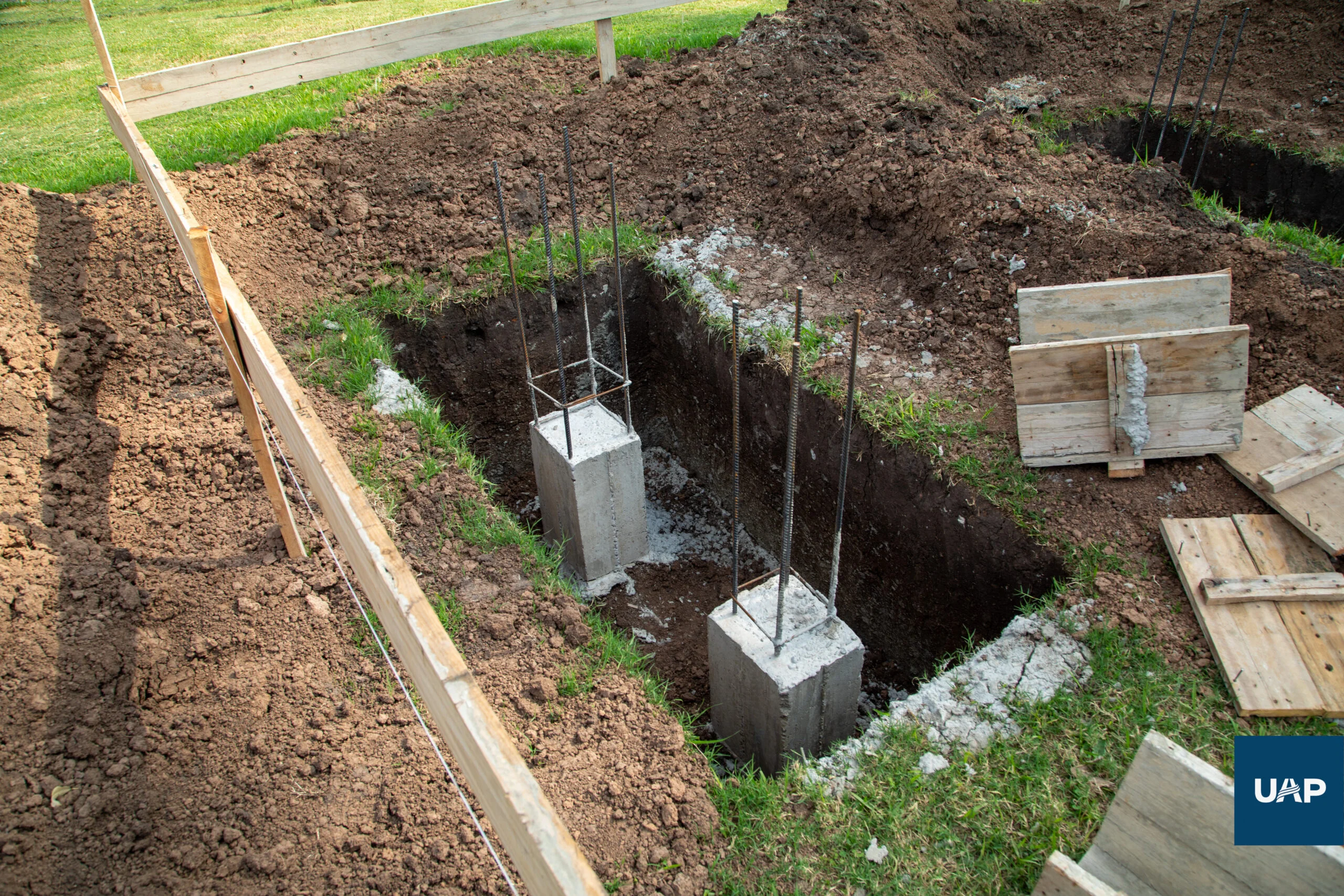 Detalle de las bases de hormigón de las columnas estructurales