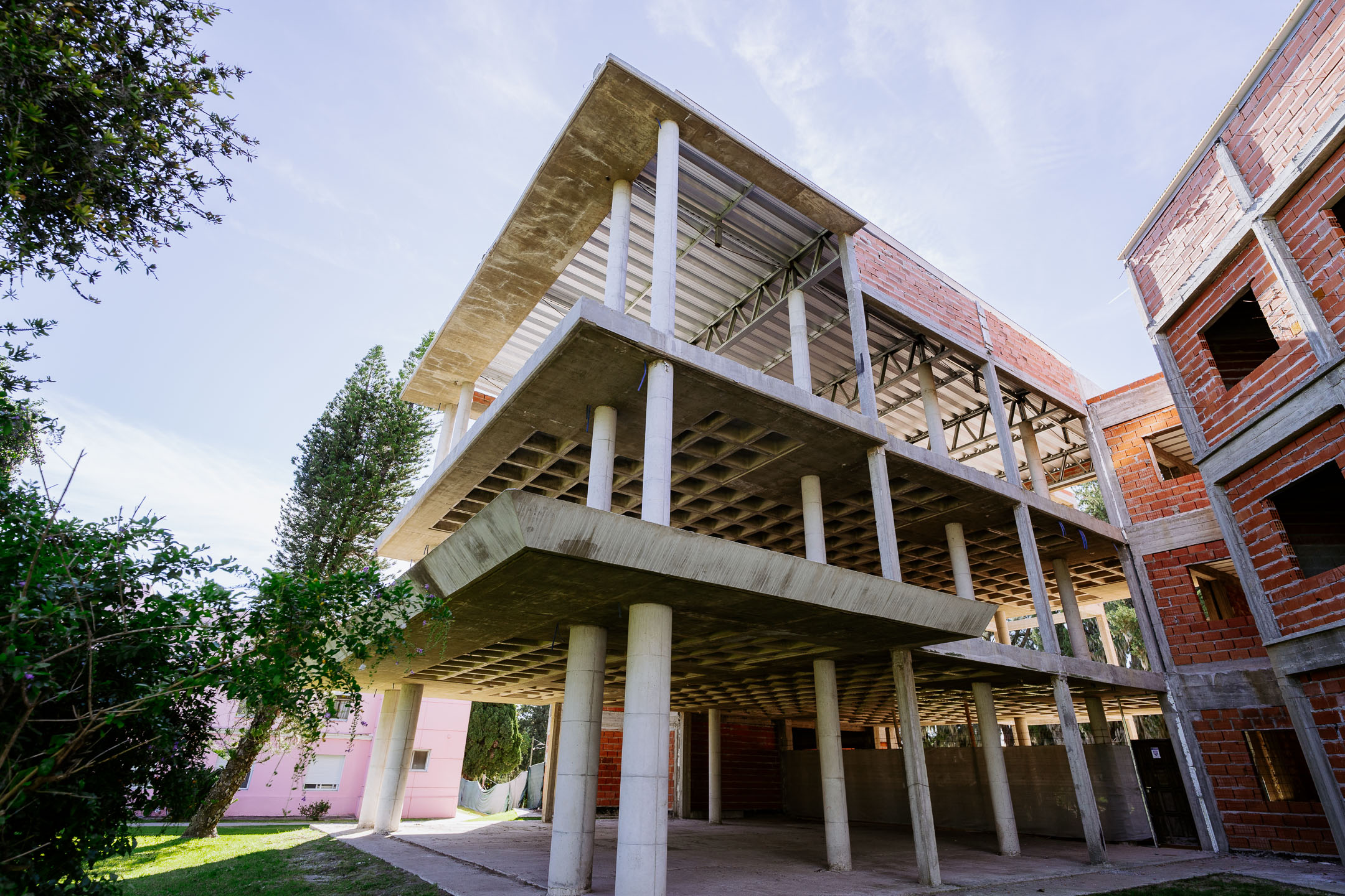 Estructura del edificio en construcción — foto 3 de 3